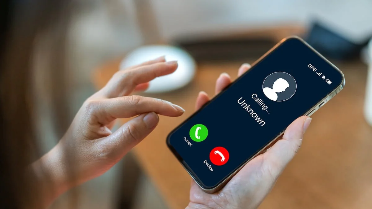 Unbekannter Anrufer wird auf einem Telefon angezeigt