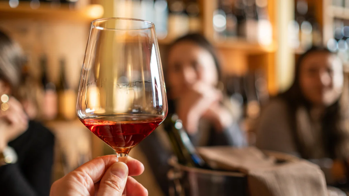 Alkohol oder Cannabis? Arzt erklärt, was gefährlicher für das Gehirn ist